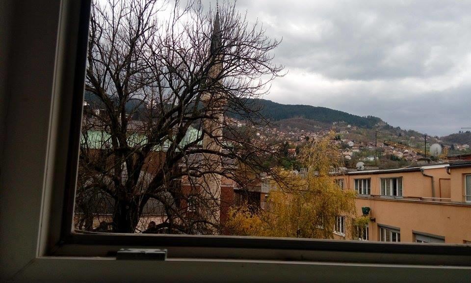Main Street Apartment Сараево Экстерьер фото