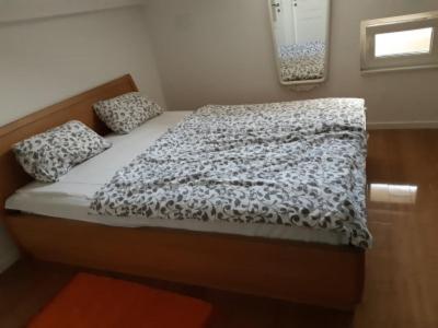 Main Street Apartment Сараево Экстерьер фото