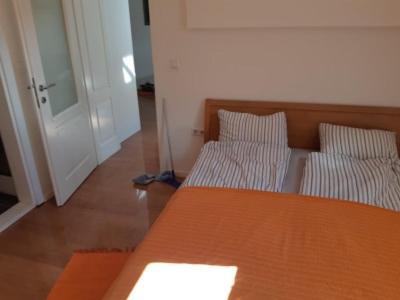 Main Street Apartment Сараево Экстерьер фото
